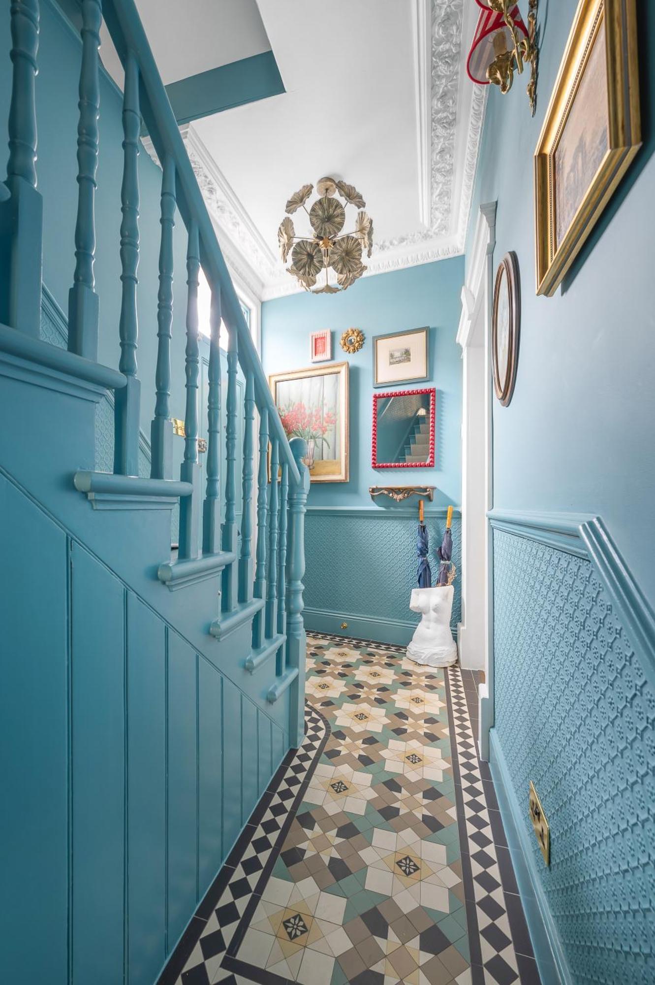 Holiday home Blossom House New 3bed House In Barons Court